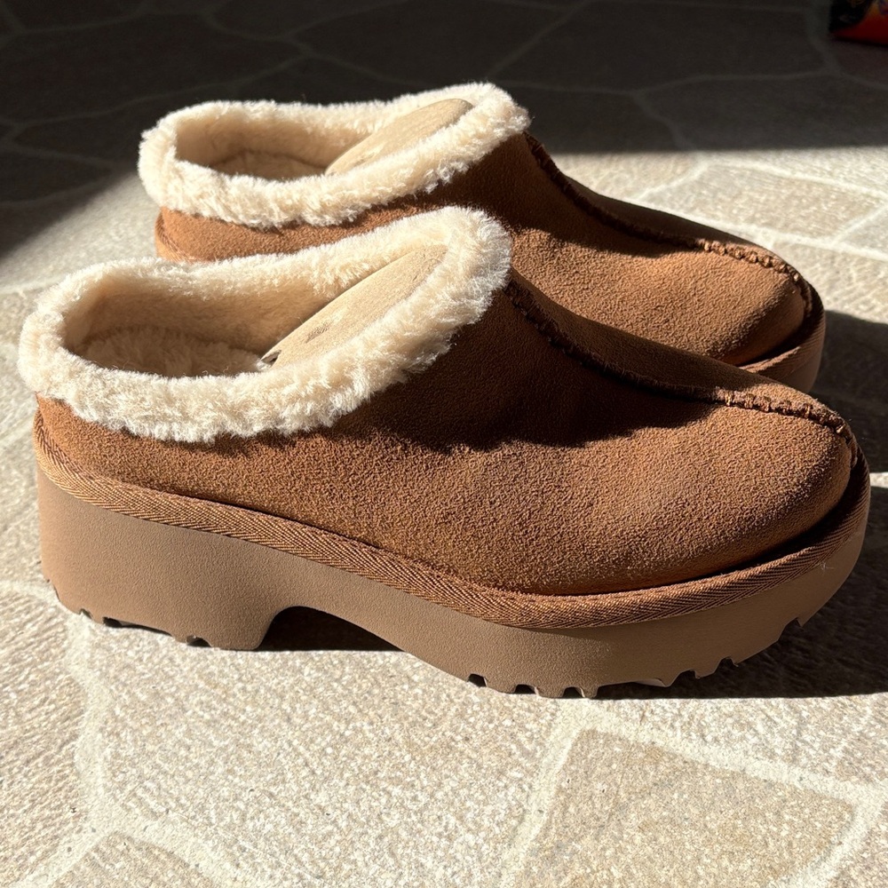 UGG w New Heights Cozy Clog Brand New in Box Ready to Ship - Picture 3 of 8